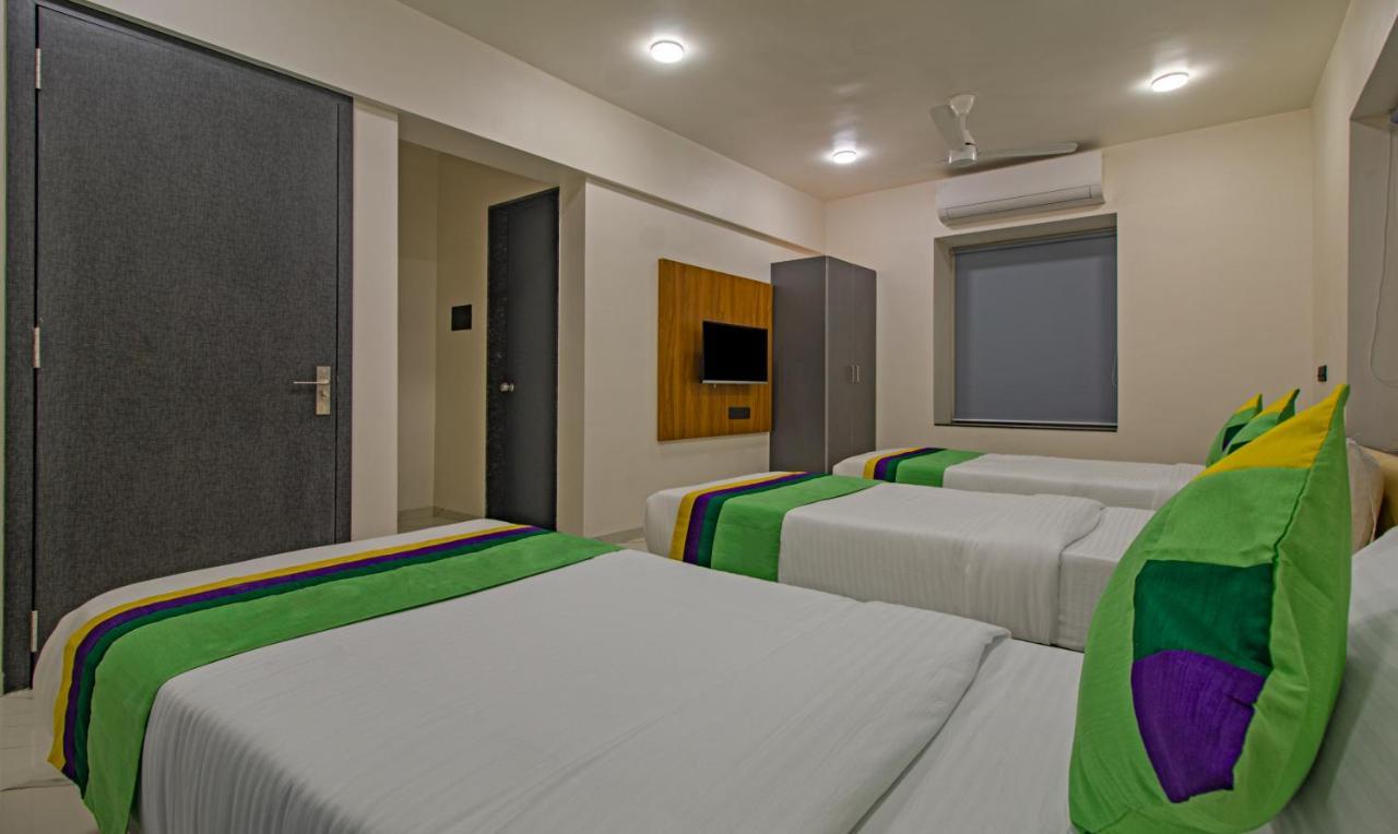 Treebo Atithi Comforts Inn Pune Extérieur photo