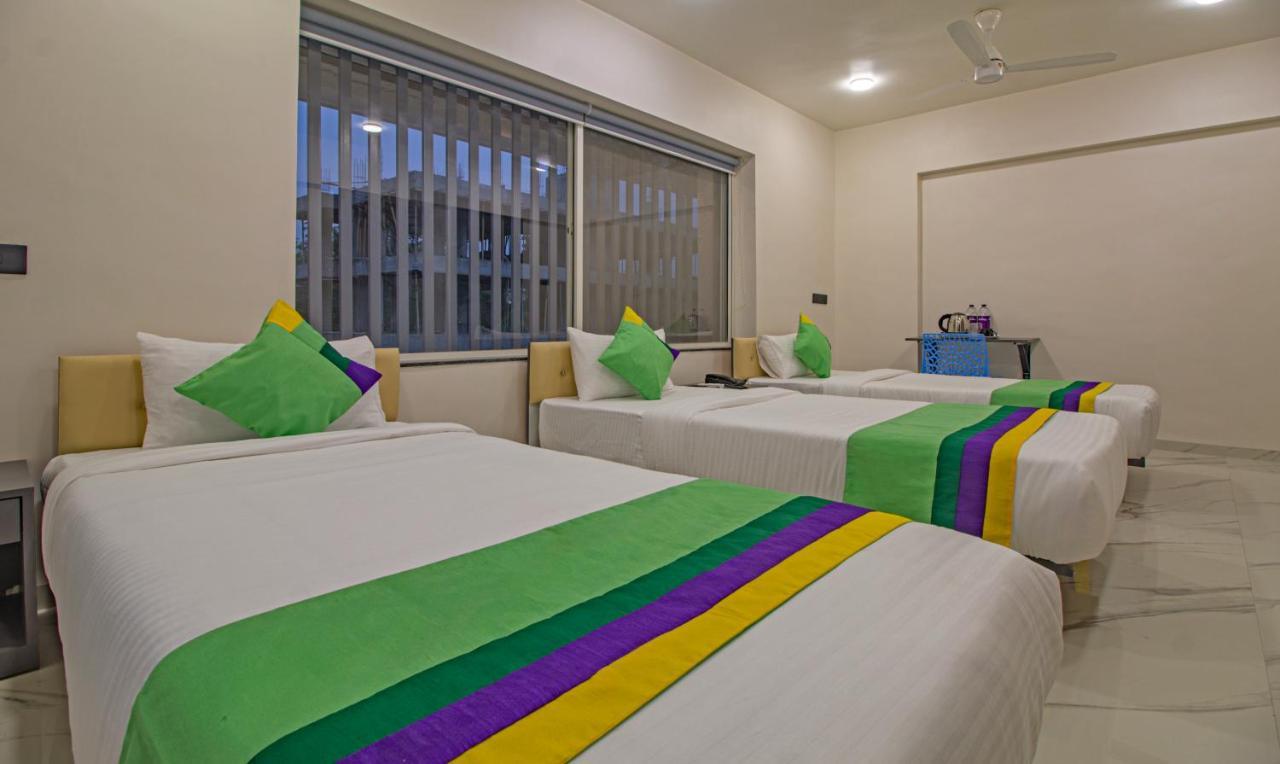 Treebo Atithi Comforts Inn Pune Extérieur photo